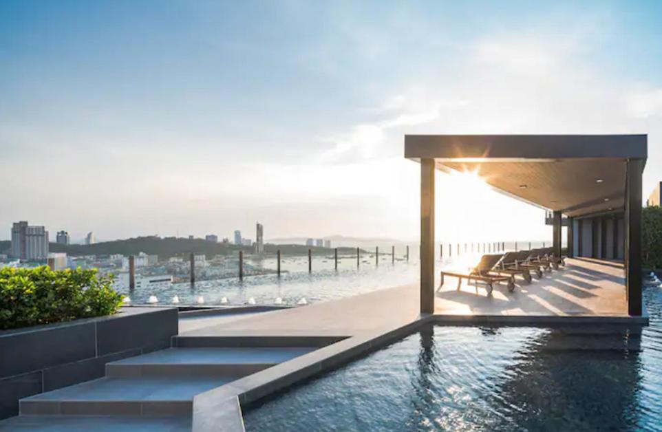 The Base Central Pattaya Quiet King-Bed With Infinity Pool & Free Netflix! 외부 사진
