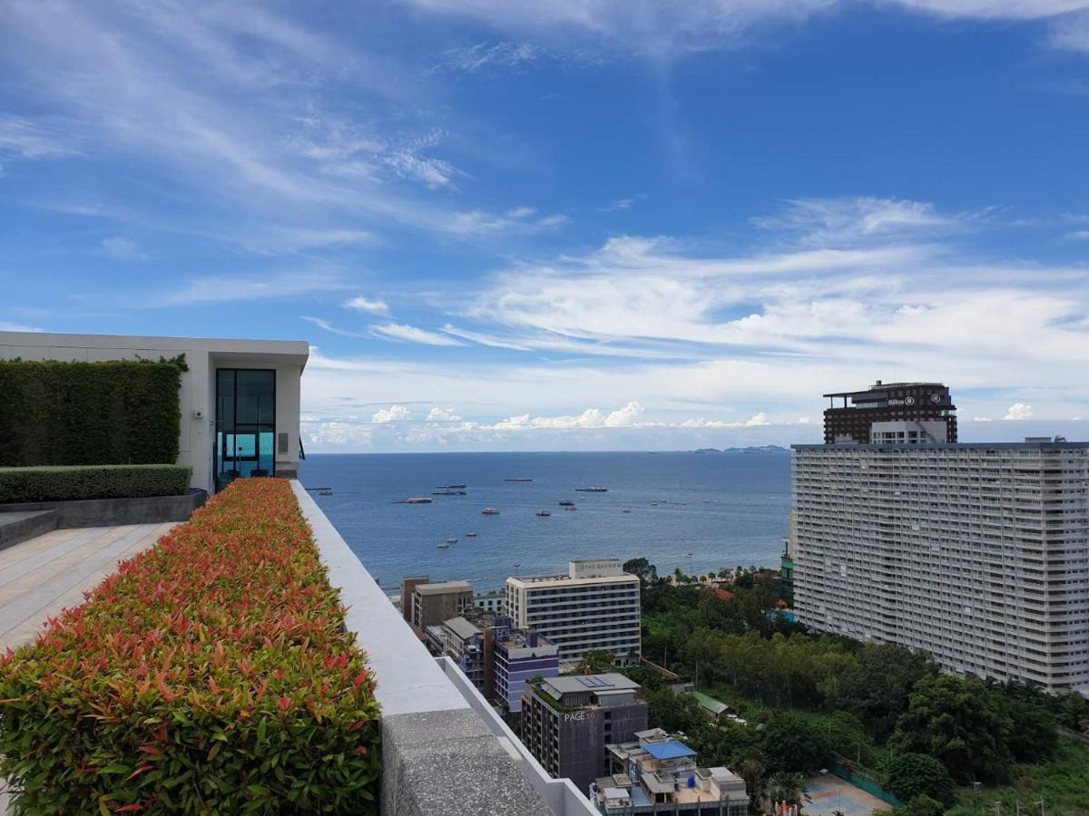 The Base Central Pattaya Quiet King-Bed With Infinity Pool & Free Netflix! 외부 사진
