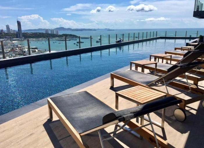 The Base Central Pattaya Quiet King-Bed With Infinity Pool & Free Netflix! 외부 사진